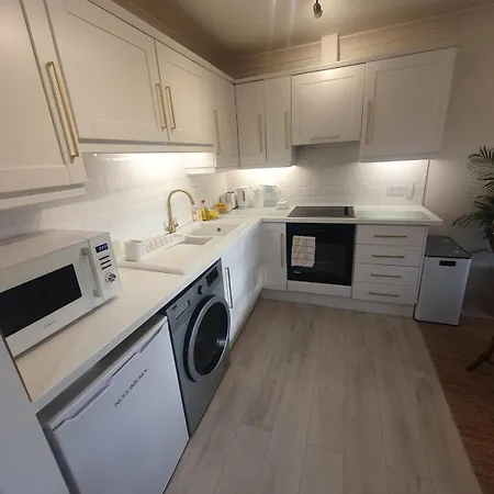 Stylish, Bright, Luxurious, Flat In Dublin 6w Apartment *