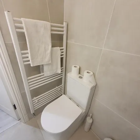 Apartment Stylish, Bright, Luxurious, Flat In Dublin 6w